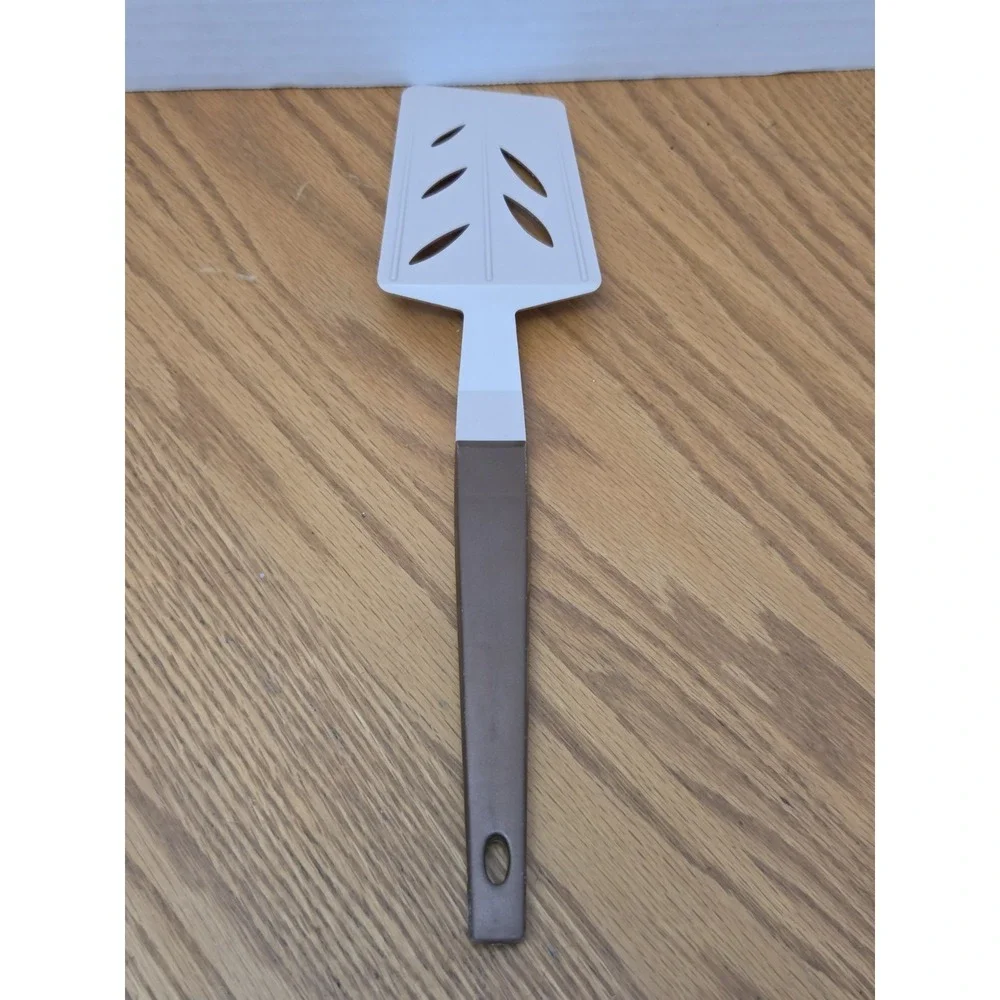 Vintage Brown Handle Spatula Flipper Turner Slotted Plastic Textured 70s